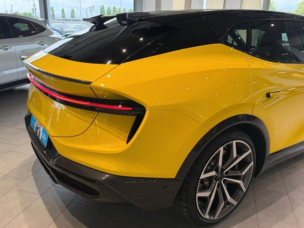 Lotus Eletre
