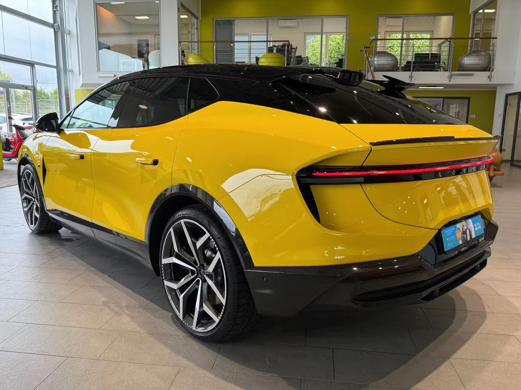 Lotus Eletre