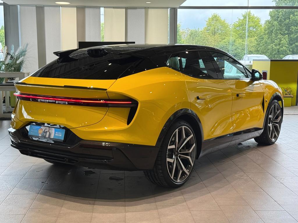 Lotus Eletre