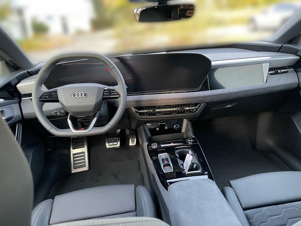 Audi A6 e-tron