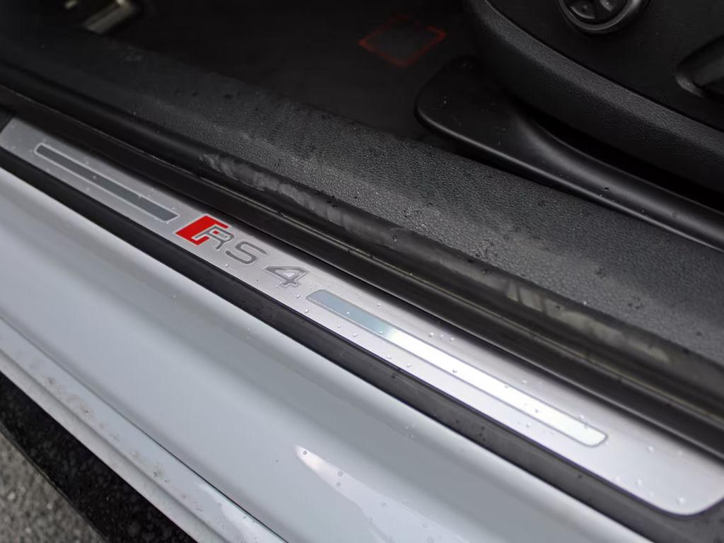Audi RS4