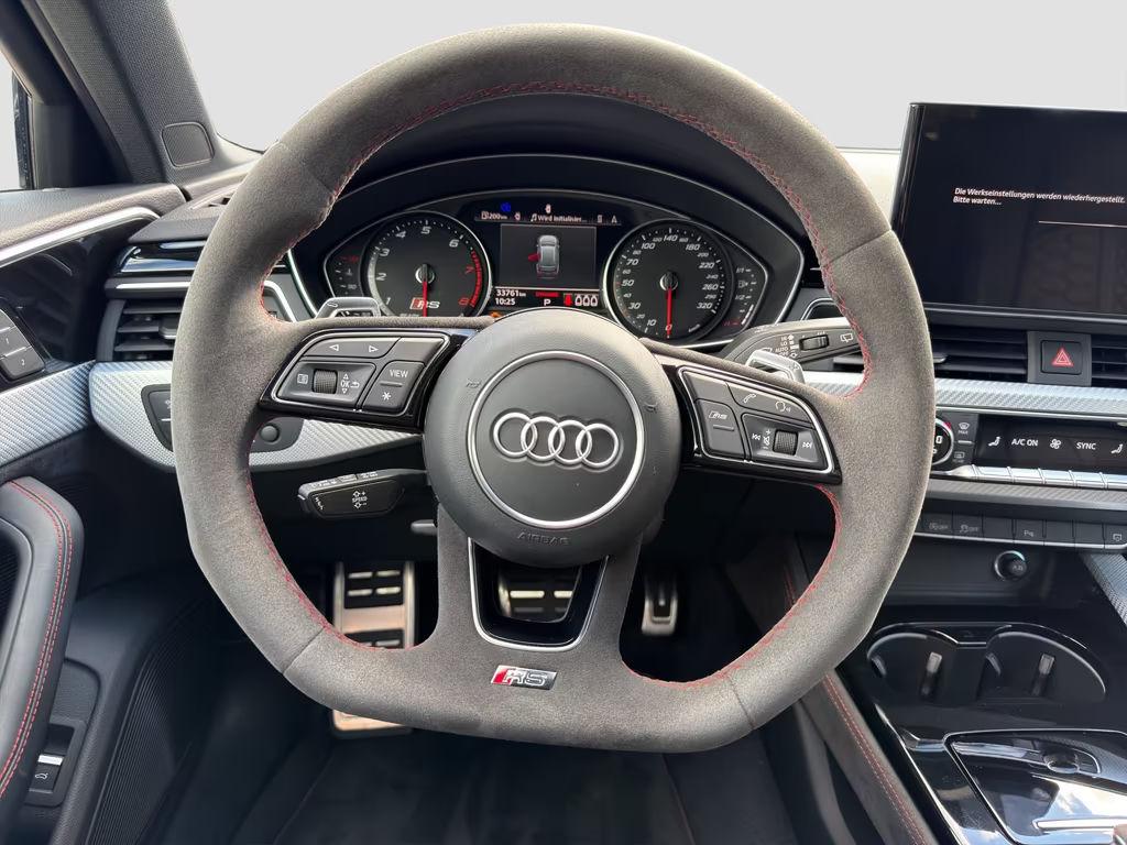 Audi RS4