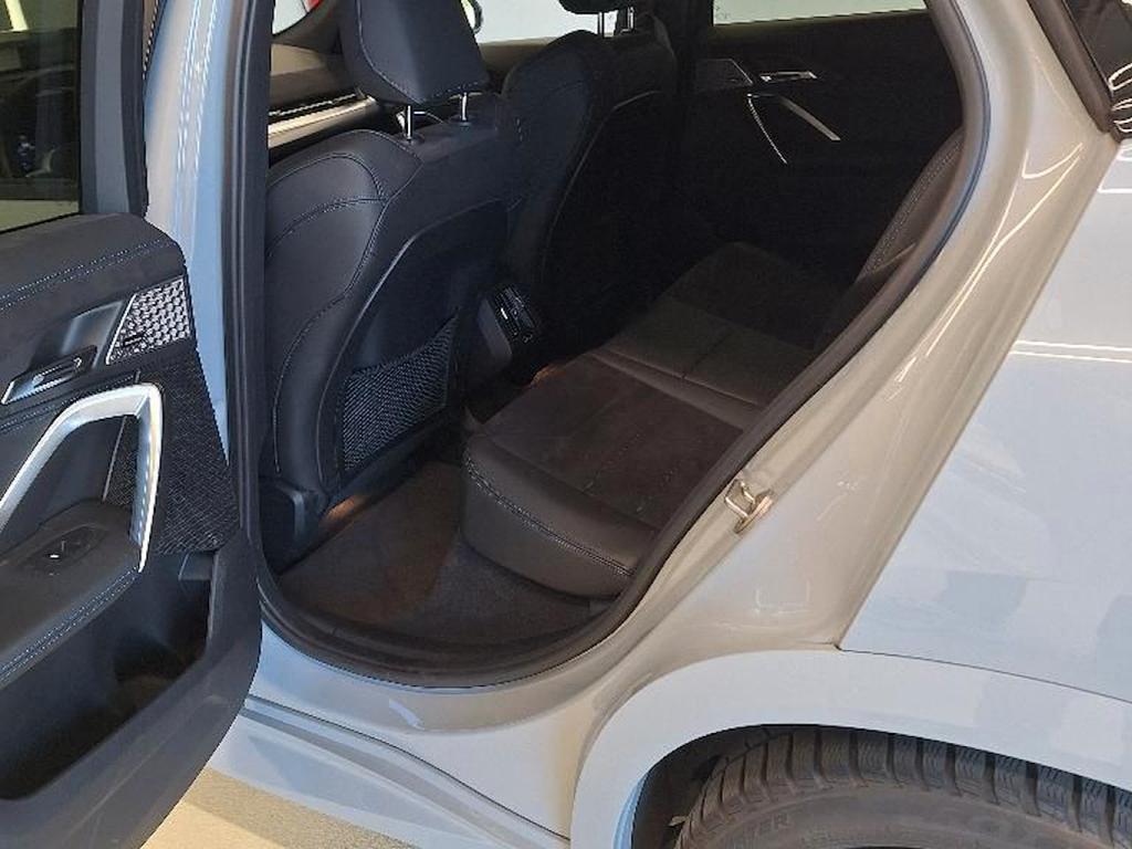 BMW iX2