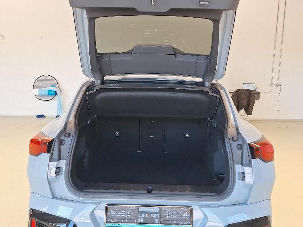BMW iX2