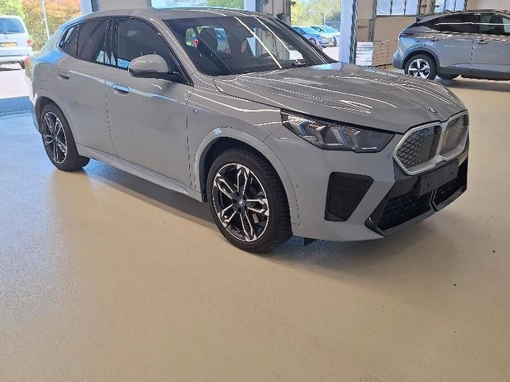 BMW iX2