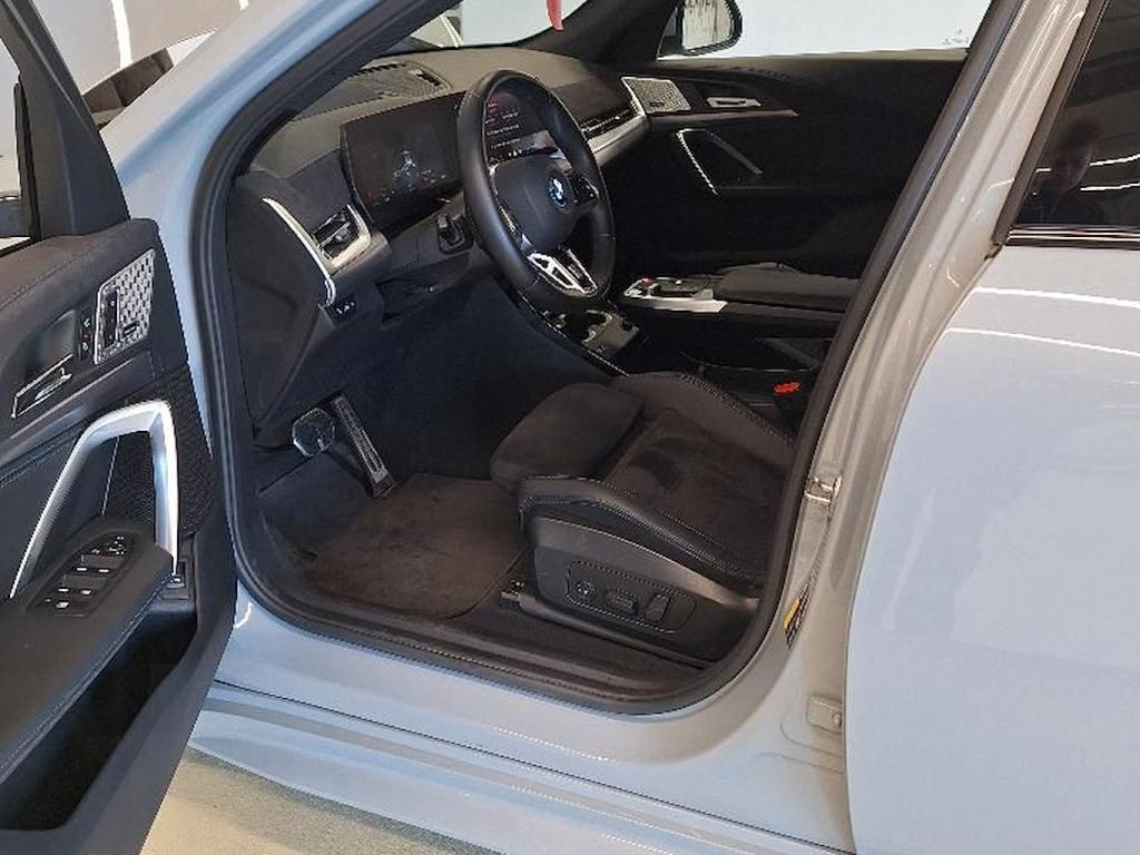 BMW iX2
