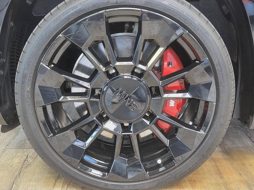 BMW XM