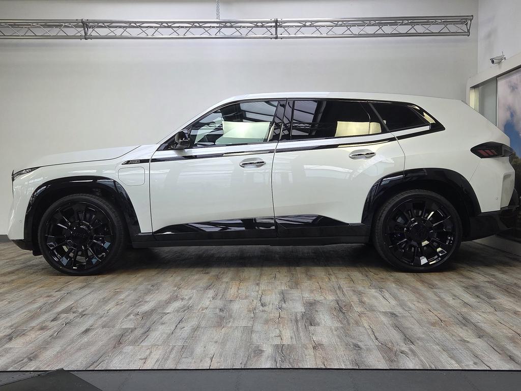 BMW XM