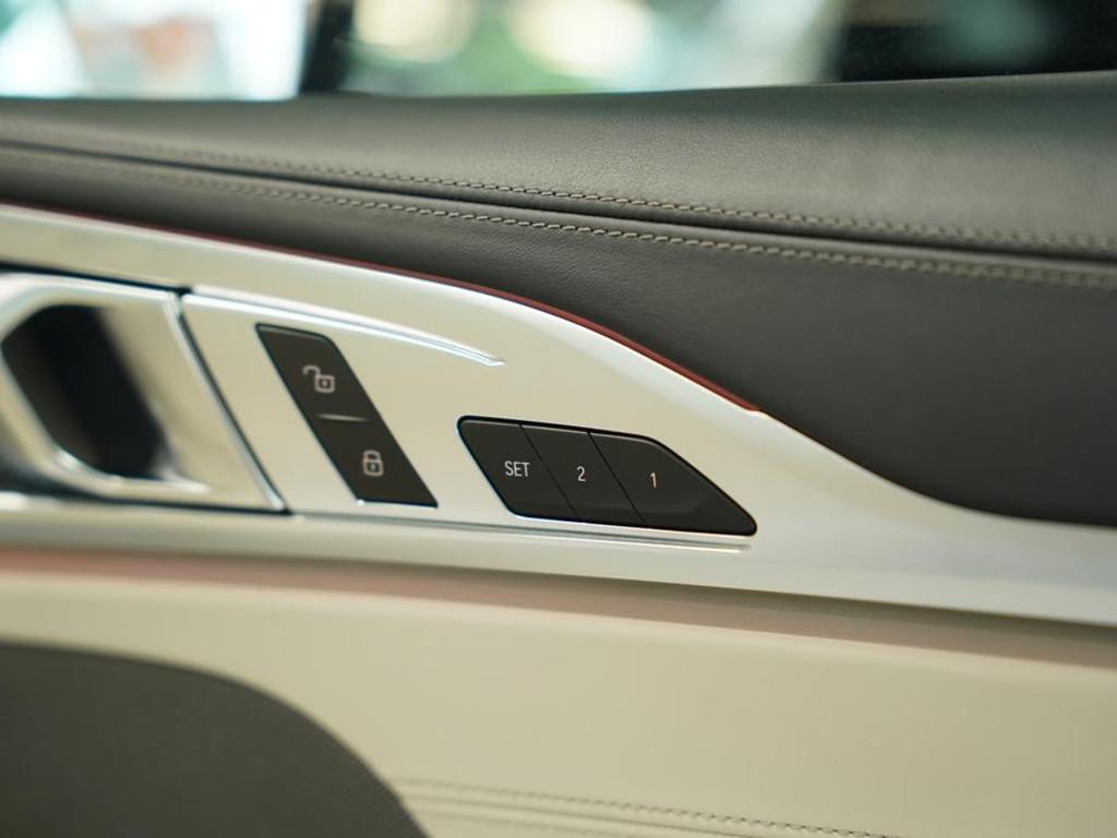 BMW M850