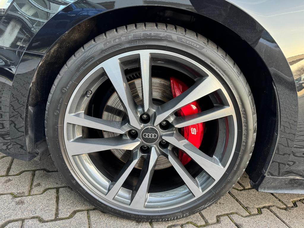 Audi S5
