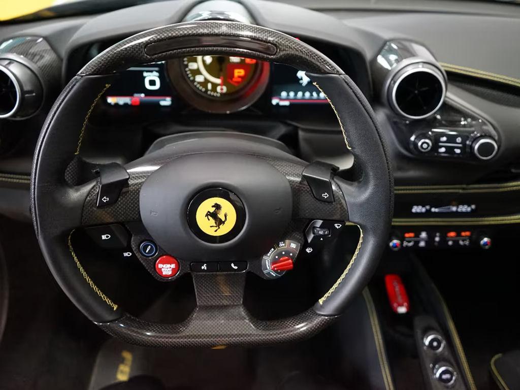 Ferrari F8