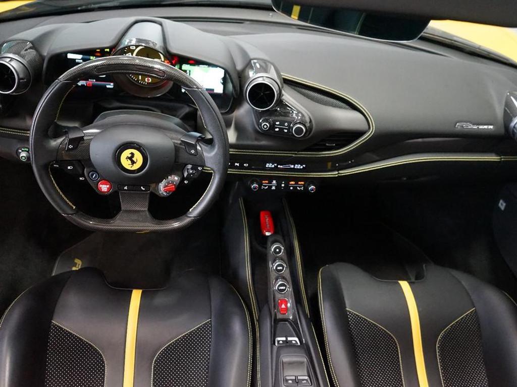 Ferrari F8
