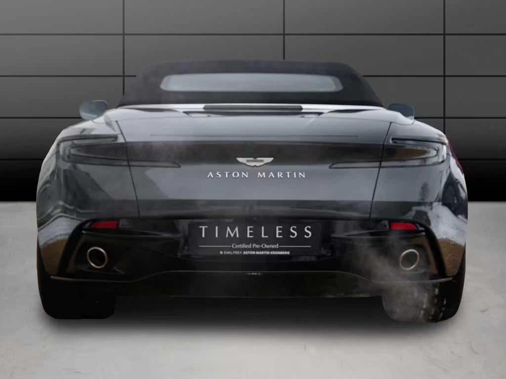 Aston Martin DB12