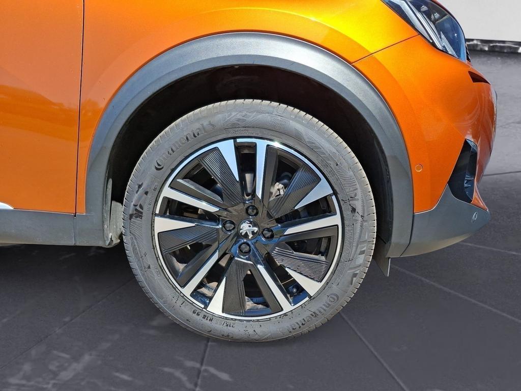 Peugeot e-2008