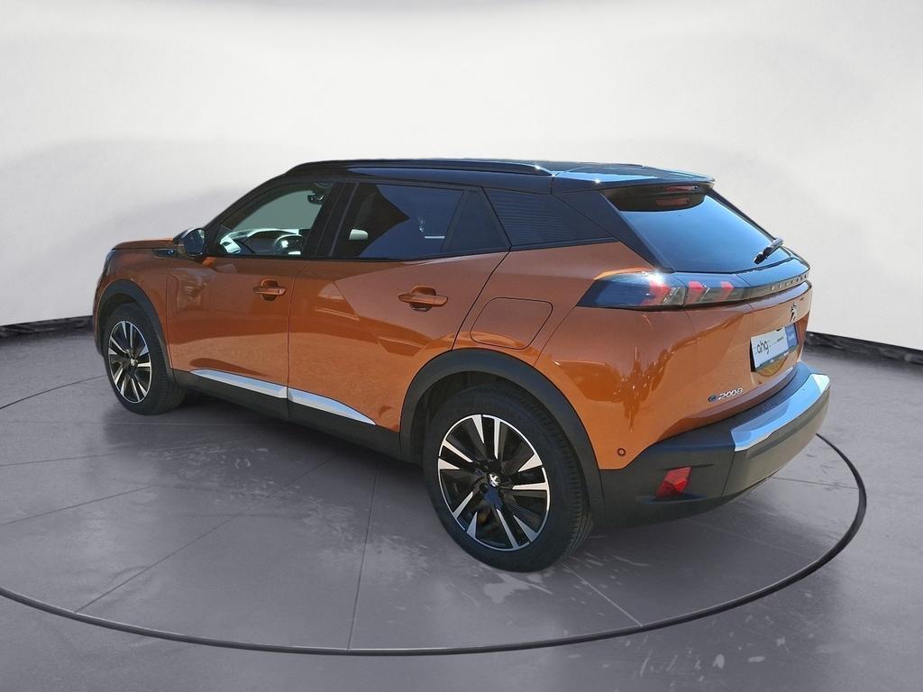 Peugeot e-2008