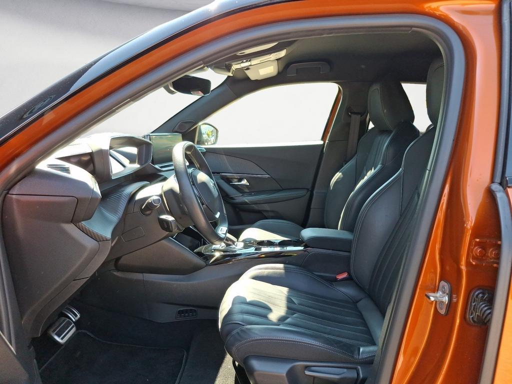 Peugeot e-2008