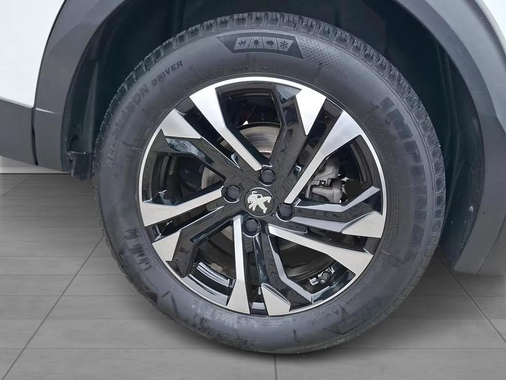 Peugeot e-2008