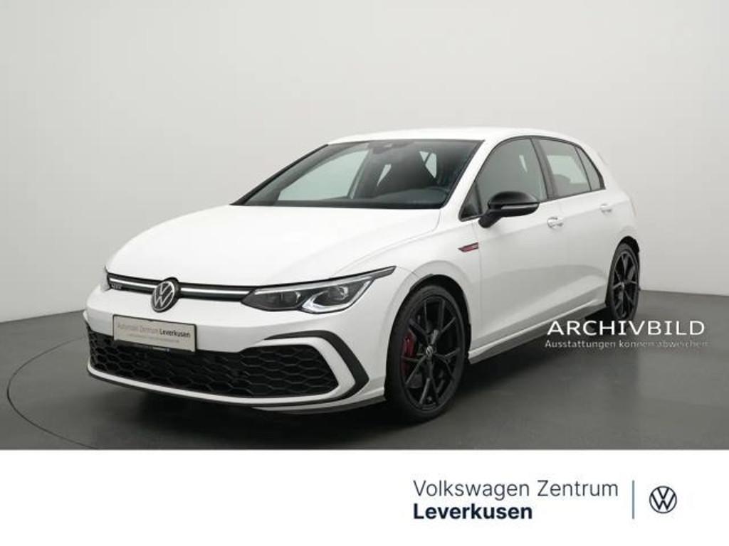 Volkswagen Golf 2024 Benzine