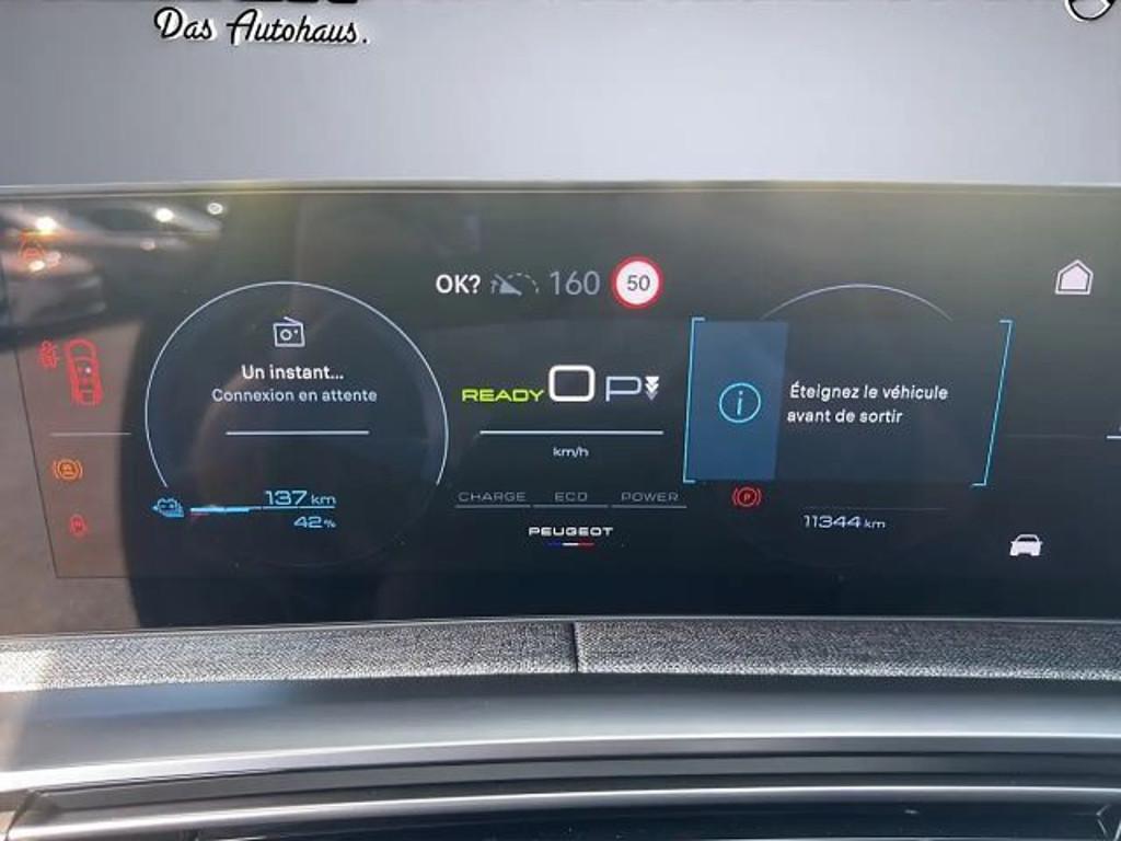 Peugeot E-3008