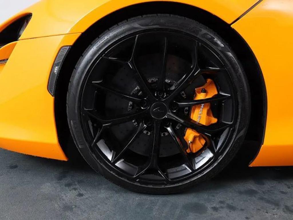 McLaren Artura