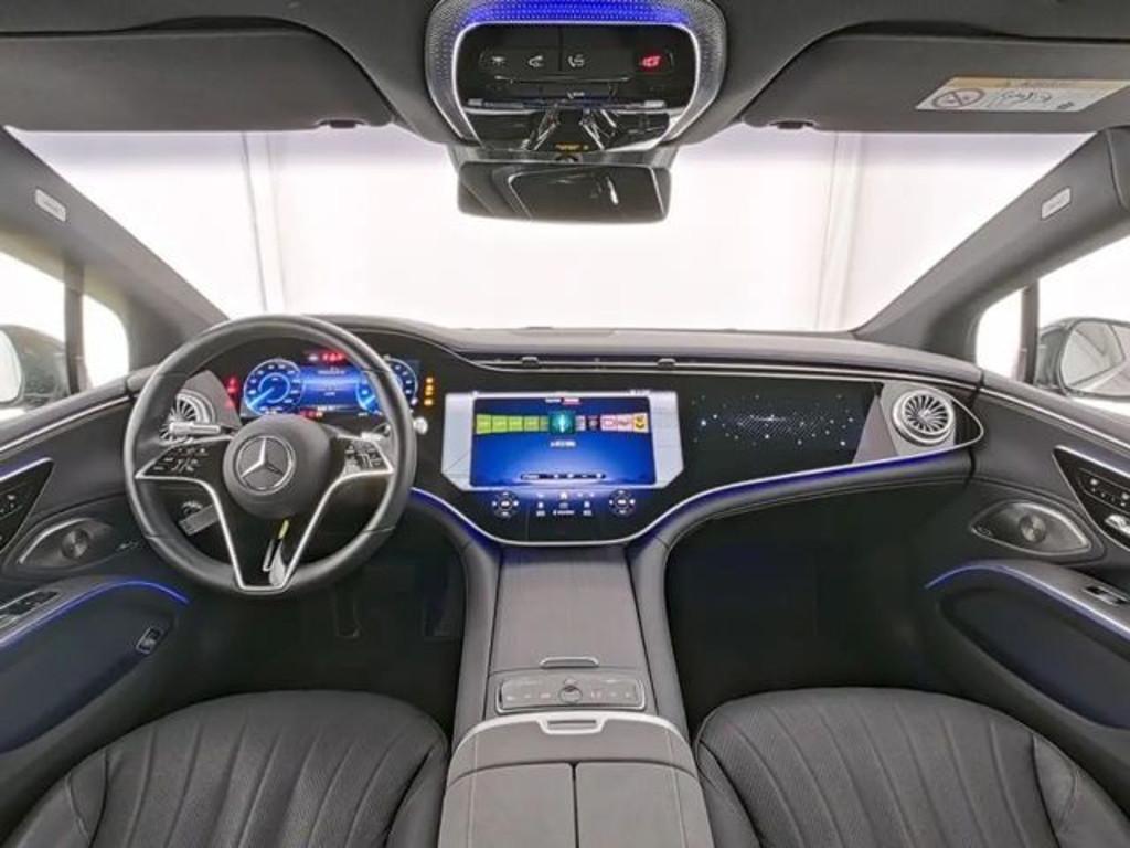 Mercedes-Benz EQS