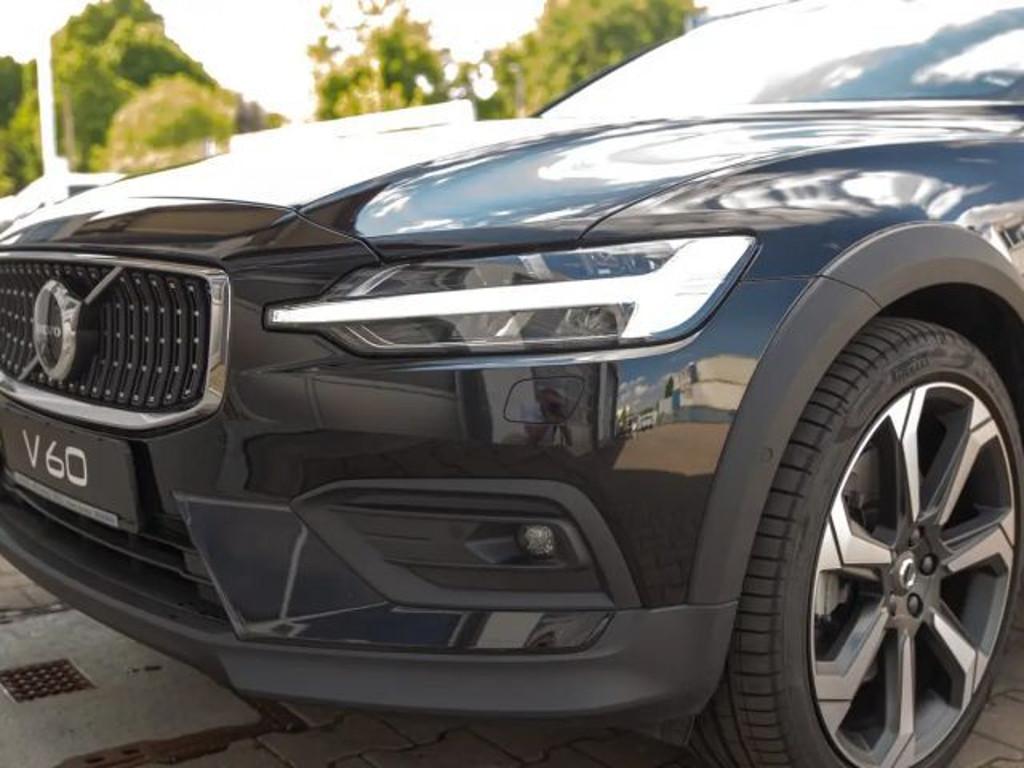 Volvo V60 Cross Country
