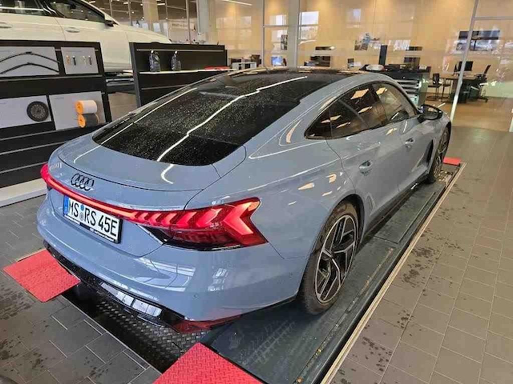 Audi e-tron GT