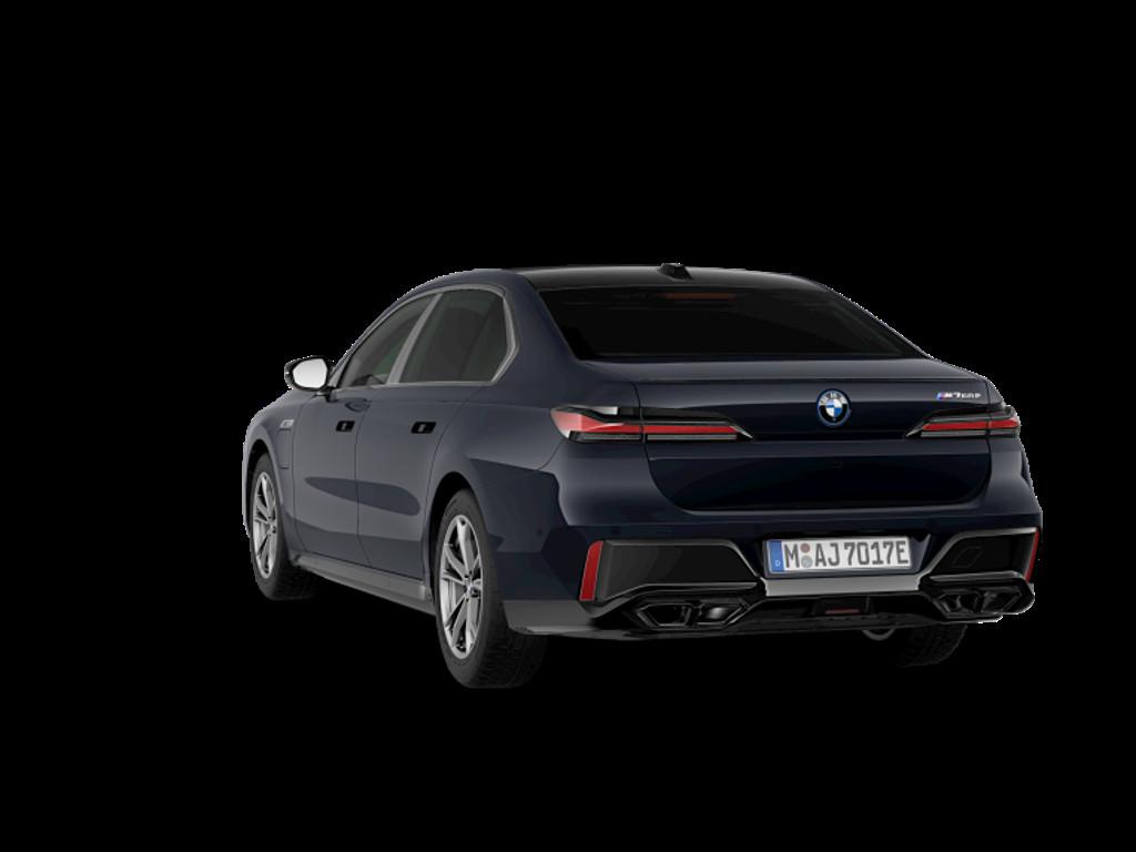BMW M760