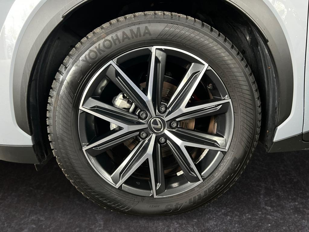 Lexus LBX