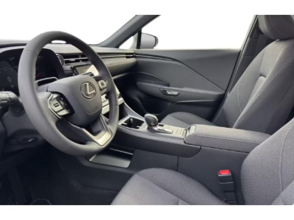 Lexus LBX