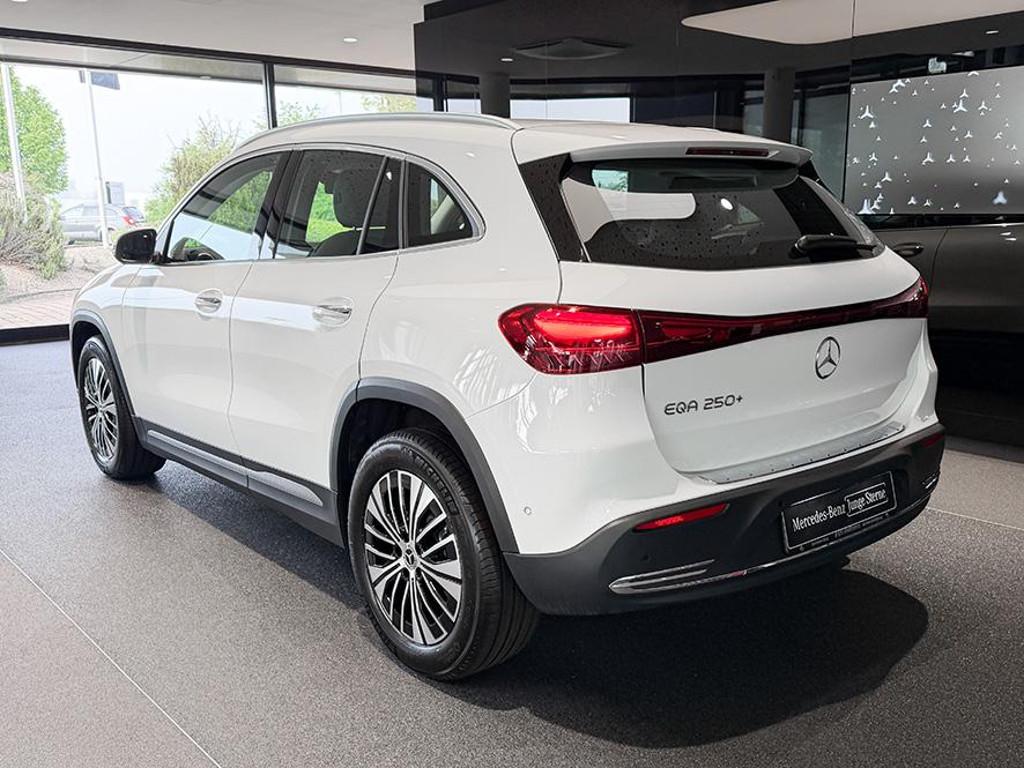 Mercedes-Benz EQA
