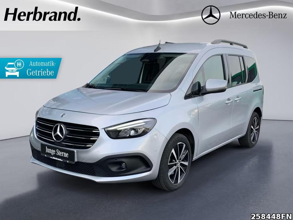 Mercedes-Benz T 180 2023 Diesel
