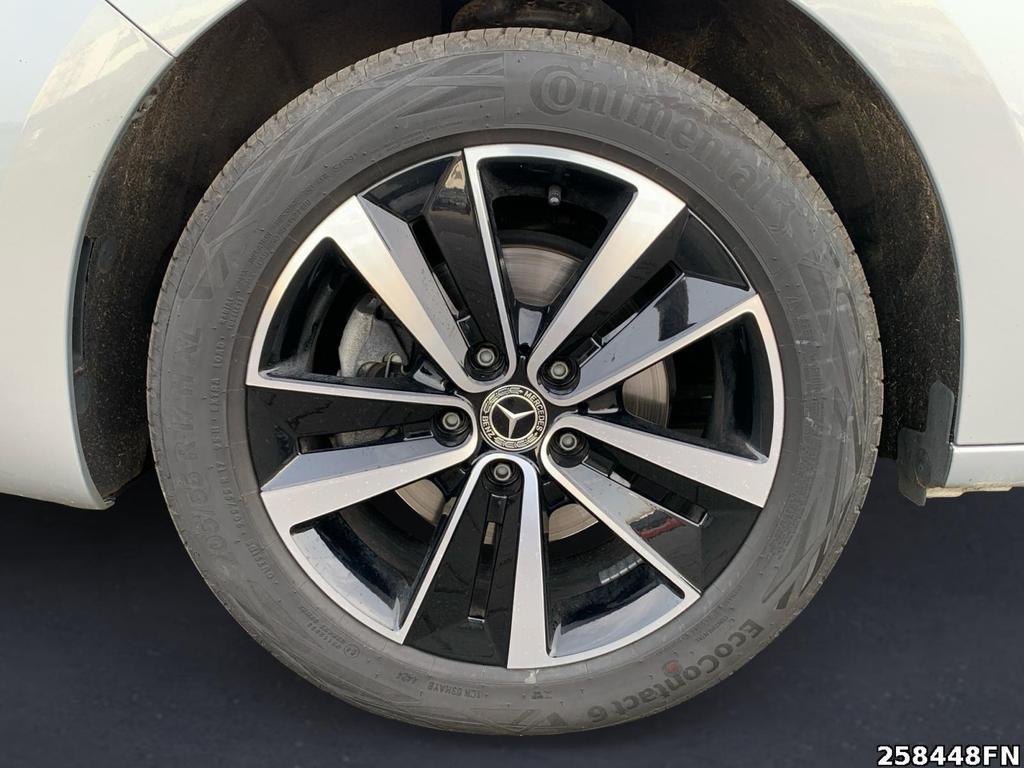 Mercedes-Benz T 180
