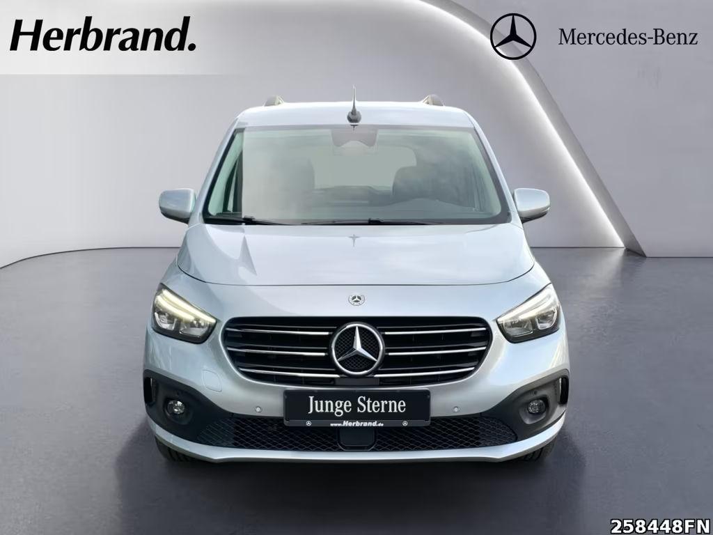 Mercedes-Benz T 180