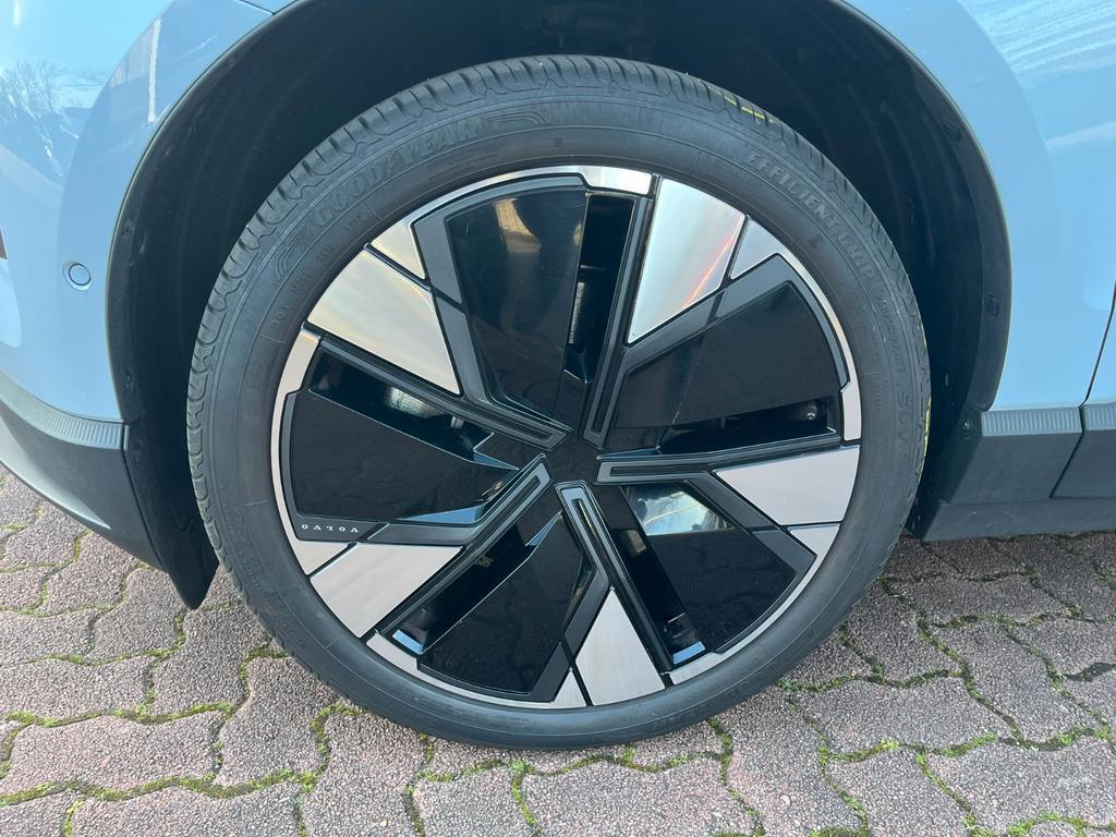 Volvo EX30