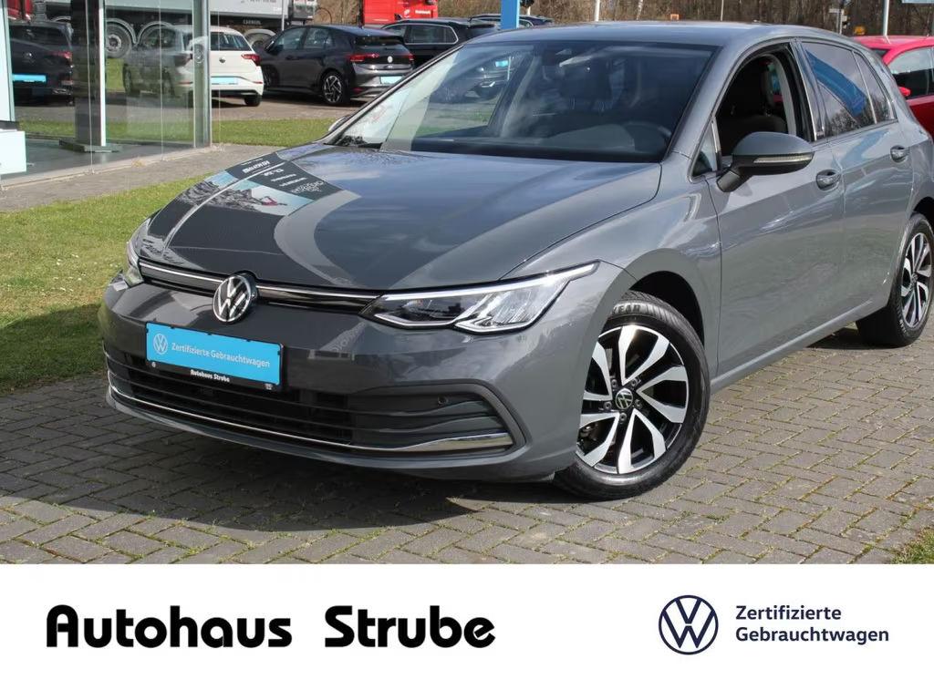 Volkswagen Golf 2023 Benzine