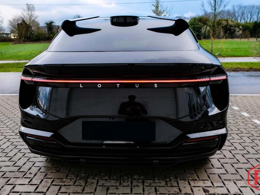 Lotus Eletre