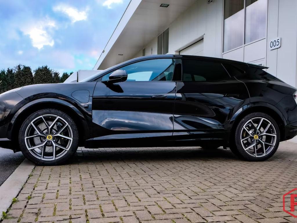 Lotus Eletre