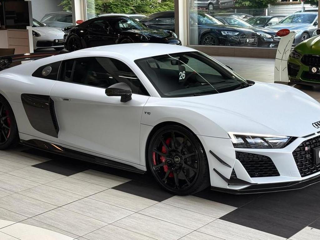 Audi R8