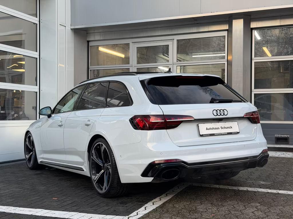 Audi RS4