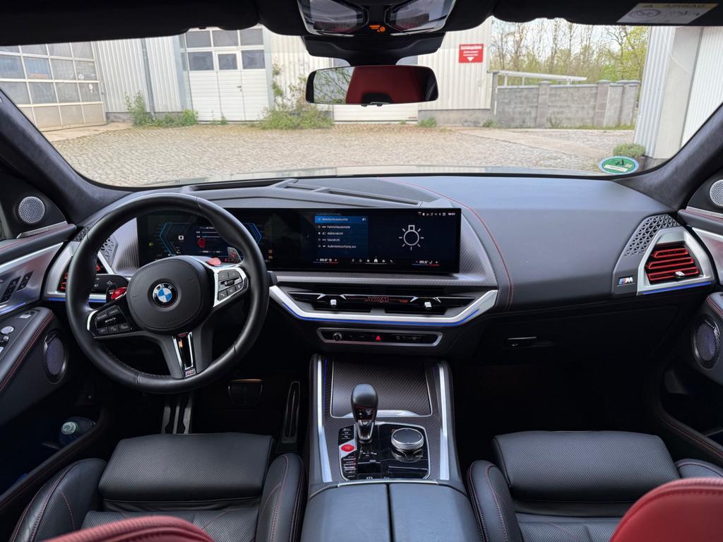 BMW XM