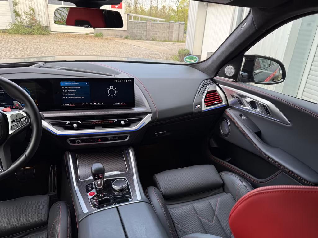 BMW XM