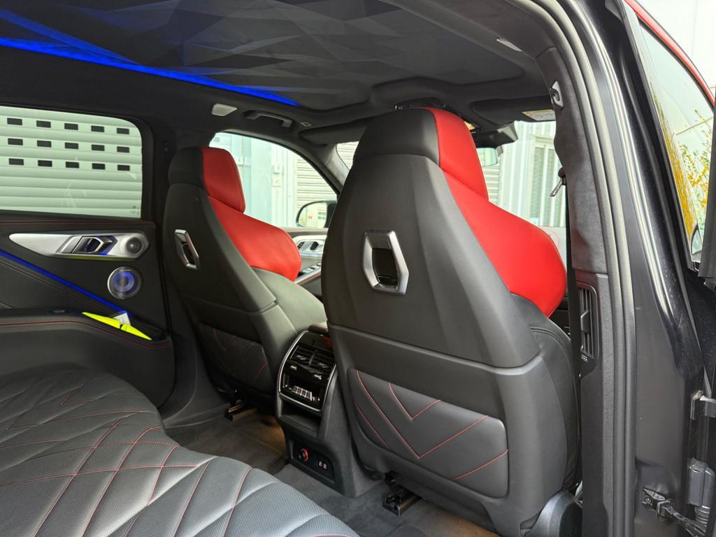 BMW XM