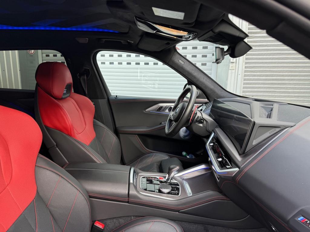 BMW XM