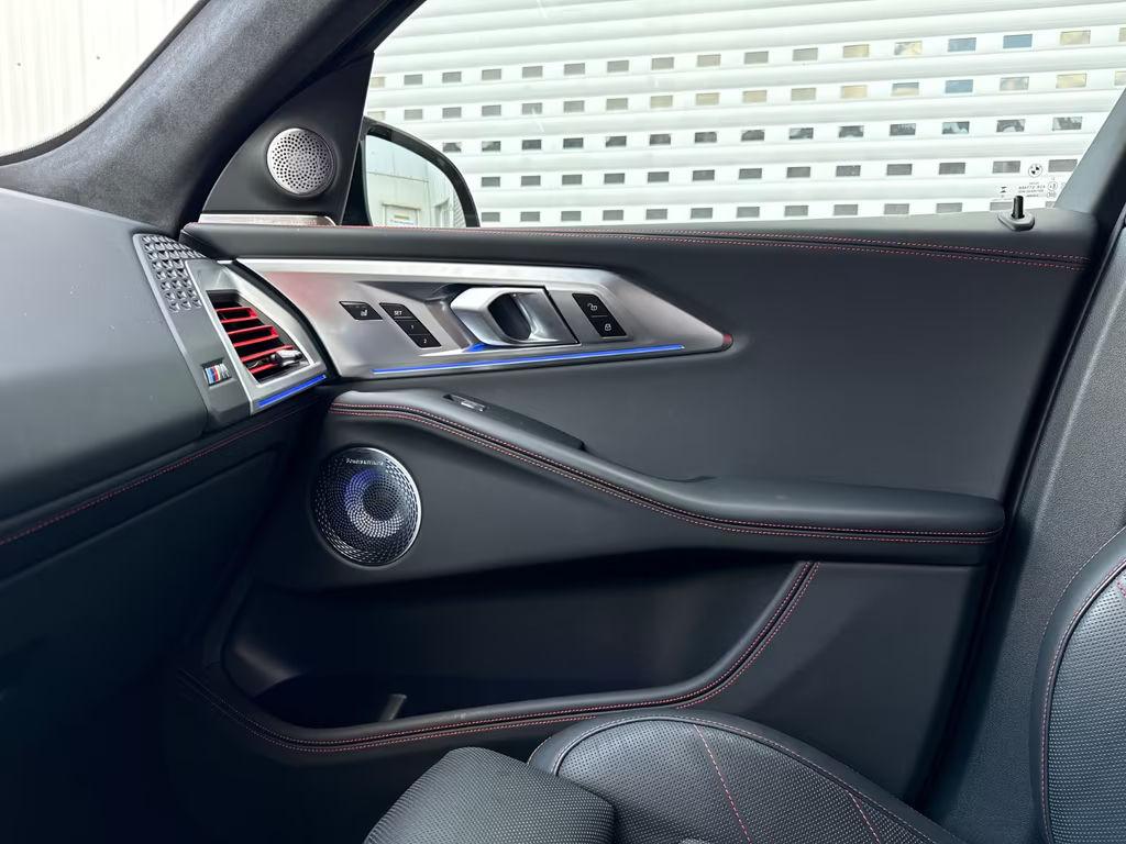 BMW XM