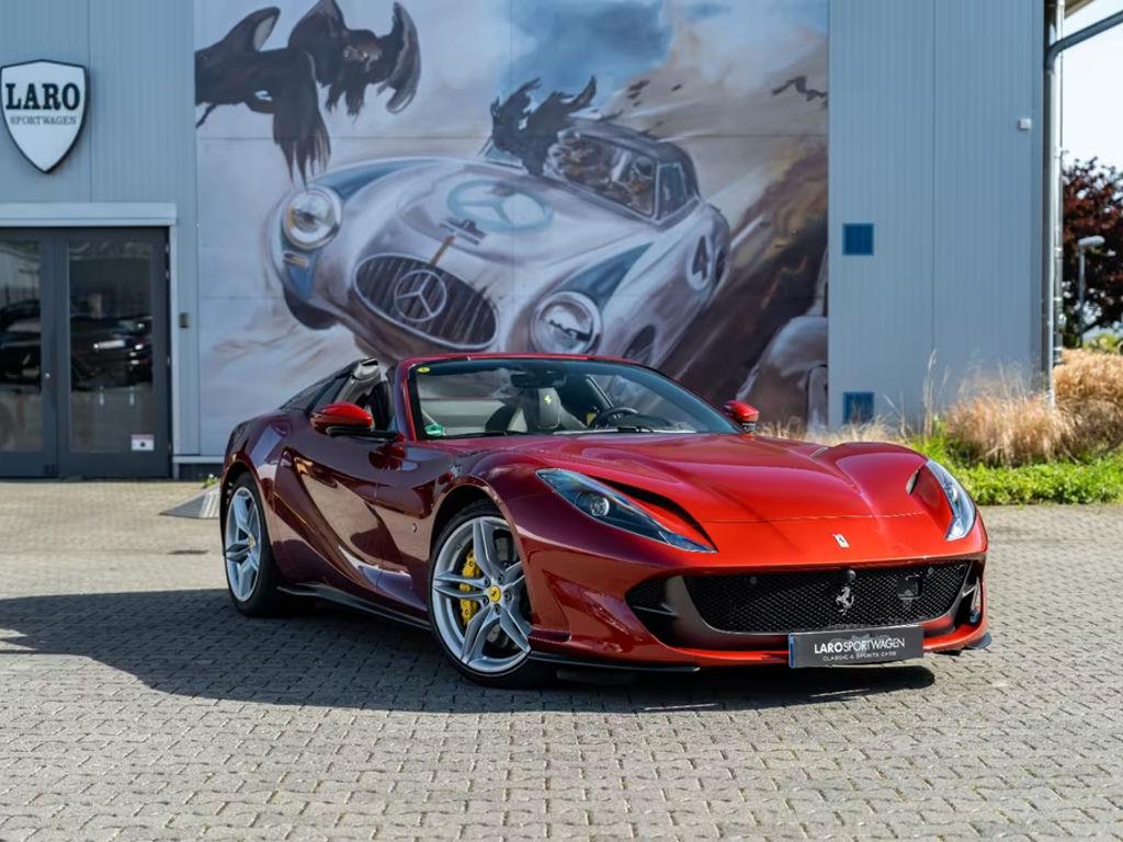 Ferrari 812 2021 Benzine