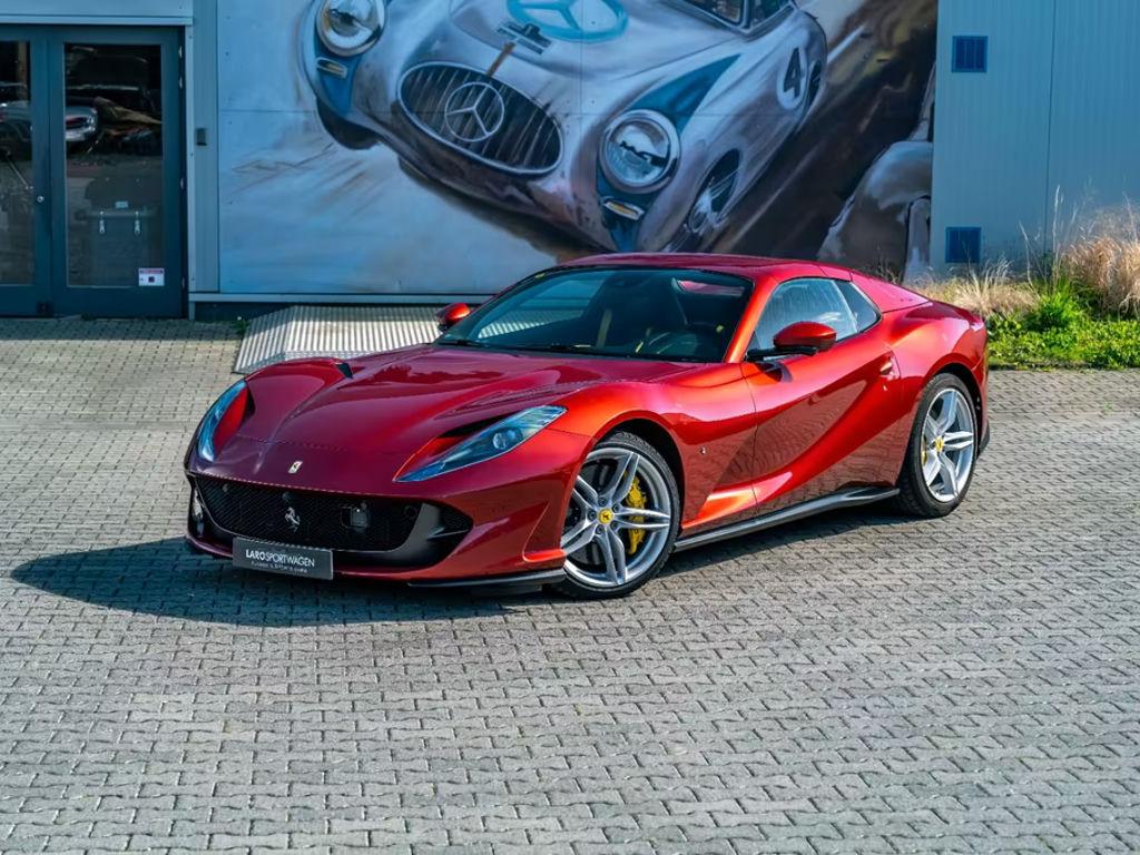 Ferrari 812