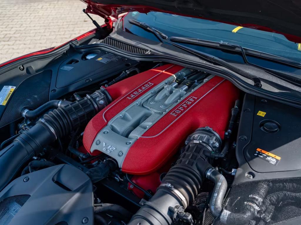 Ferrari 812