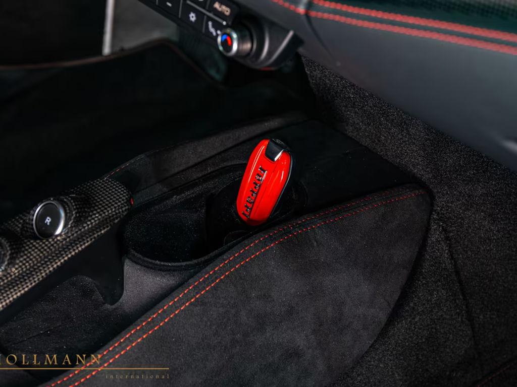 Ferrari F8