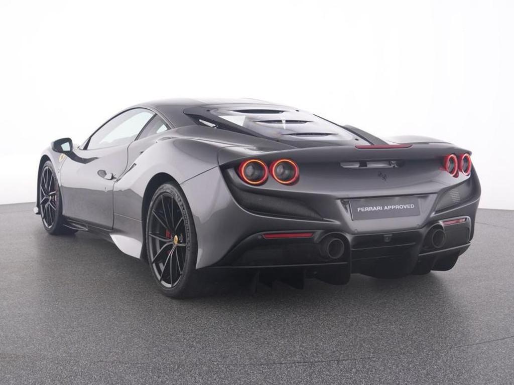 Ferrari F8